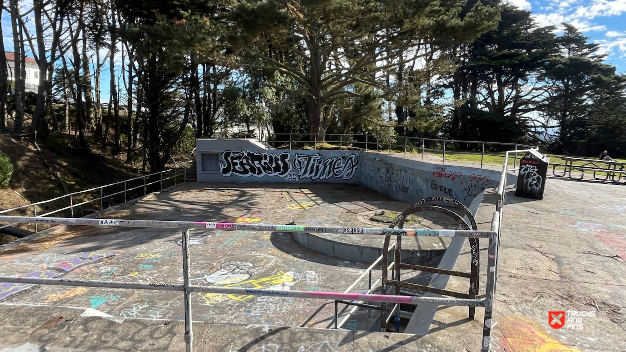 Fort Miley skate spot